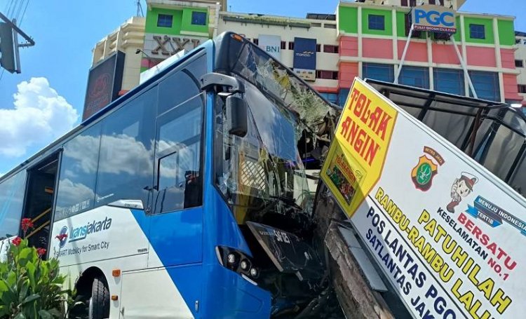 Rentetan Kecelakaan Bus Transjakarta Sabotase? Ini Kata KNKT