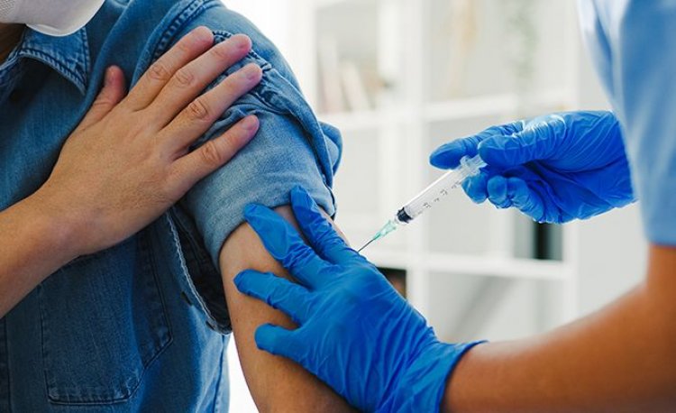 Vaksin Booster Mulai 12 Januari 2022, Begini Syarat untuk Dapatkan Dosis Ketiga