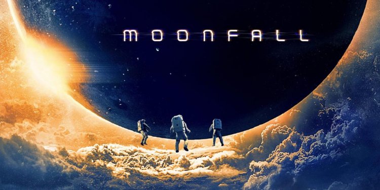 Ulasan Film Moonfall: Menjalankan Misi Mengatasi Keanehan di Bulan