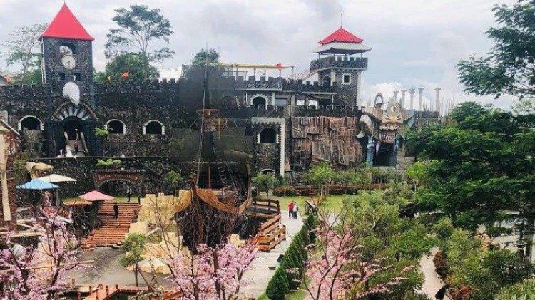 Sensasi ala Negeri Dongeng, Inilah The Lost World Castle di Sleman, Yogyakarta
