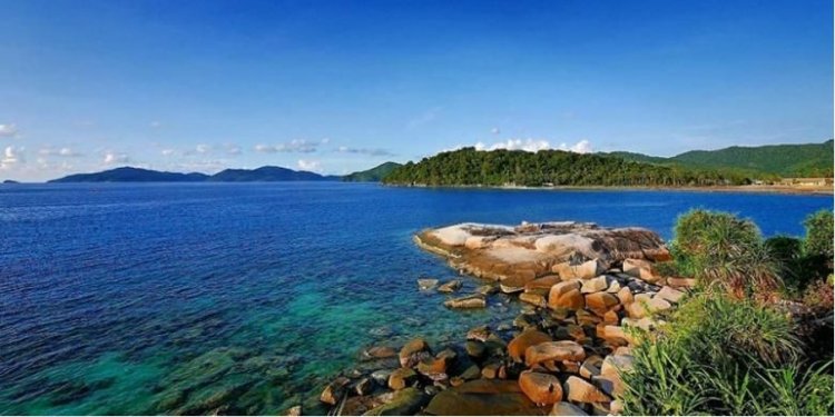 Destinasi Cantik: Tarempa, Kepulauan Anambas