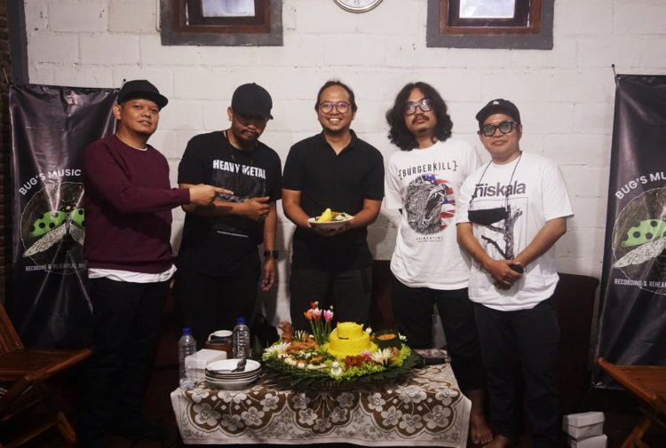 Kolaborasi Wadah Musisi, Anto Jogja Hip Hop Foudation, Ronie Rubah Di Selatan & Memet Sepijak