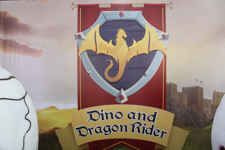 Intip Keseruan Berinteraksi dan Berpetualang "Dino & Dragon Rider" di Supermal Karawaci