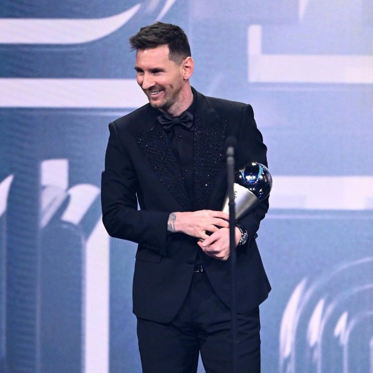 Lionel Messi Raih Gelar Pemain Terbaik FIFA 2022, Mbappe dan Benzema Terdepak
