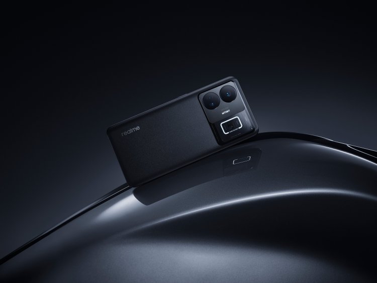 Realme GT3 Resmi Meluncur Secara Global, Bisa Cas Baterai Hingga 240W