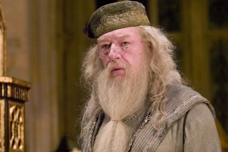 Michael Gambon, pemeran Dumbledore di "Harry Potter" meninggal dunia