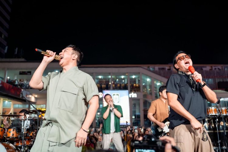 Konser Kahitna di Thamrin Jakarta Pusat Dalam Monday Replay Sukses Penuhi Anjungan Sarinah