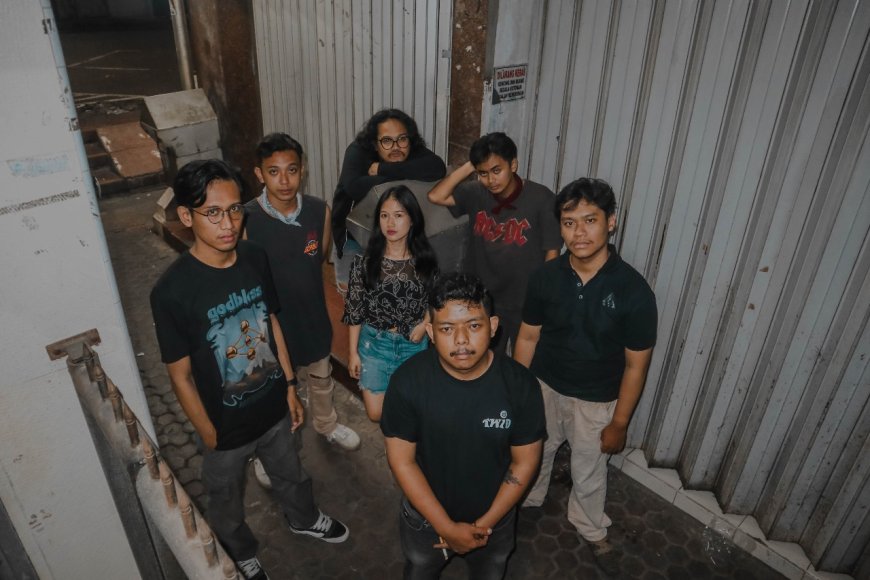 Anxieparty Rilis “Pencarian Peraduan”, Single Tentang Perjalanan Tak Berujung