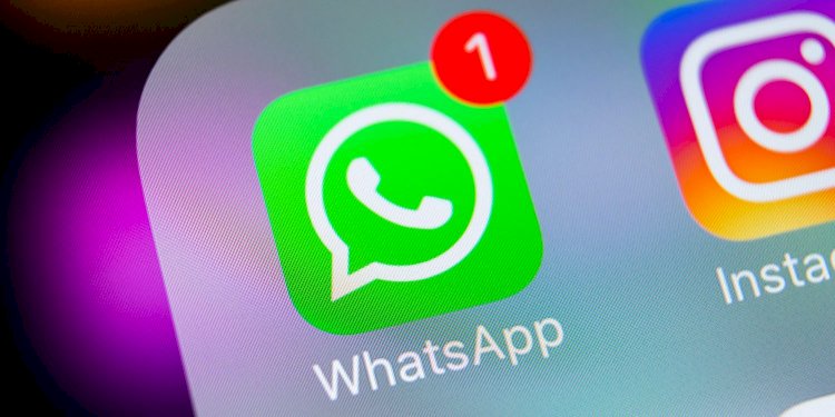 WhatsApp Sebarkan Status Massal ke Pengguna, Warganet: Ada Apa?