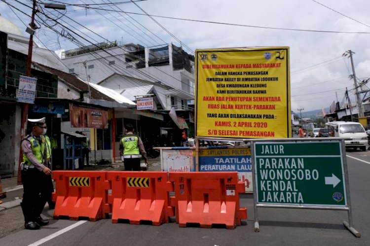 Kasus COVID-19 Terus Naik, Muncul Usulan Lockdown Jawa-Madura-Bali