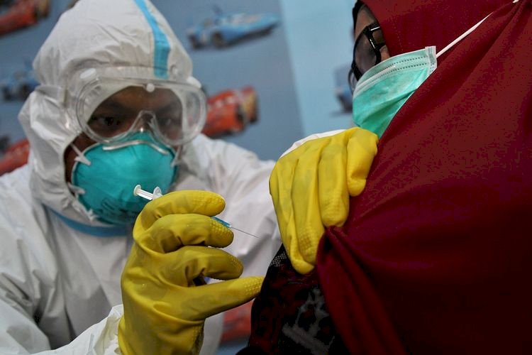 Rekor! Vaksinasi Covid-19 di Indonesia Tembus Angka 1 Juta per Hari