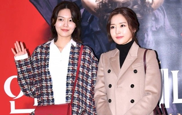 Penampilan Choi Soo Jin dan Sooyoung Girl Generation  di premier CVI musikal “Anna Karenina